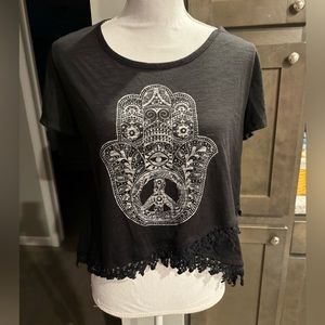Hamsa graphic tee